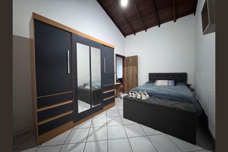 Casa à venda com 131m², 2 quartos e 2 vagas Casa à venda com 131m², 2 quartos e 2 vagasQuarto 2