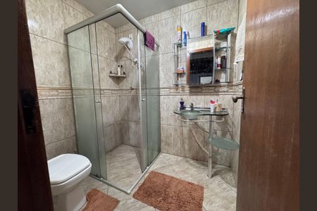 Casa à venda com 131m², 2 quartos e 2 vagas Casa à venda com 131m², 2 quartos e 2 vagasBanheiro Social