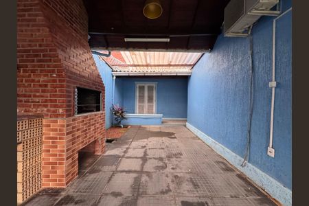 Casa à venda com 131m², 2 quartos e 2 vagas Casa à venda com 131m², 2 quartos e 2 vagasÁrea Externa