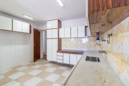 Apartamento para alugar com 168m², 4 quartos e 2 vagasCozinha