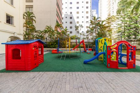 Apartamento para alugar com 168m², 4 quartos e 2 vagasÁrea comum - Playground