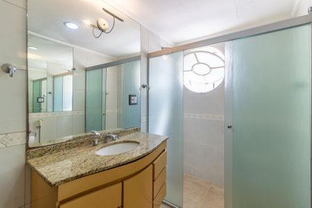 Apartamento para alugar com 168m², 4 quartos e 2 vagasBanheiro