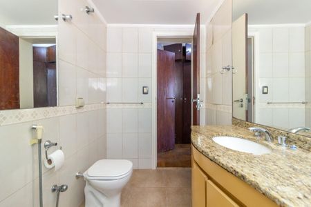 Apartamento para alugar com 168m², 4 quartos e 2 vagasBanheiro