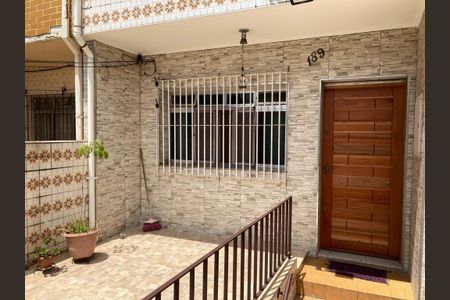 Casa à venda com 130m², 3 quartos e 1 vaga