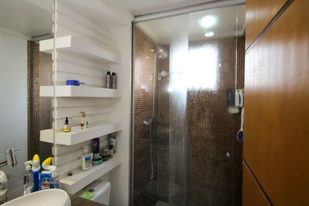 Apartamento à venda com 45m², 2 quartos e 1 vaga Apartamento à venda com 45m², 2 quartos e 1 vagaBanheiro