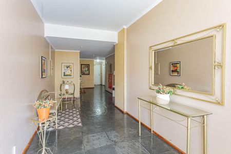 Apartamento à venda com 55m², 2 quartos e 1 vagaHall de entrada