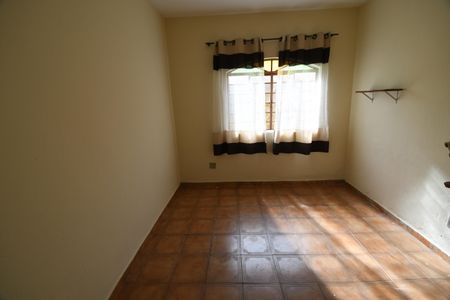 Casa à venda com 160m², 3 quartos e 6 vagasCasa de Hóspede - Sala