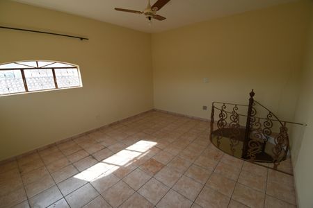 Casa à venda com 160m², 3 quartos e 6 vagasCasa de Hóspede - Quarto