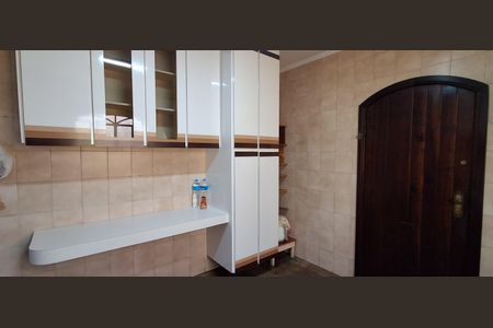 Casa à venda com 450m², 5 quartos e 4 vagas Casa à venda com 450m², 5 quartos e 4 vagasCozinha