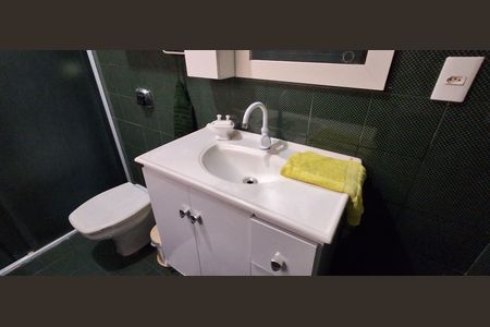 Casa à venda com 450m², 5 quartos e 4 vagas Casa à venda com 450m², 5 quartos e 4 vagasBanheiro Suíte 1