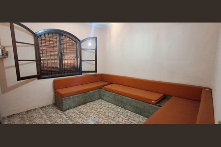 Casa à venda com 450m², 5 quartos e 4 vagas Casa à venda com 450m², 5 quartos e 4 vagasQuarto