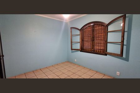 Casa à venda com 450m², 5 quartos e 4 vagas Casa à venda com 450m², 5 quartos e 4 vagasSuíte 2
