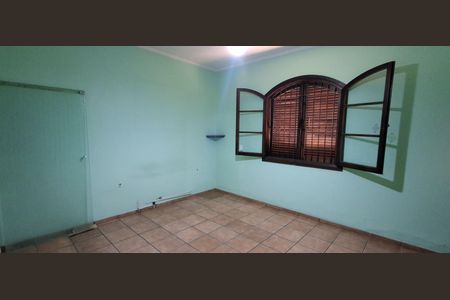 Casa à venda com 450m², 5 quartos e 4 vagas Casa à venda com 450m², 5 quartos e 4 vagasSuíte 1