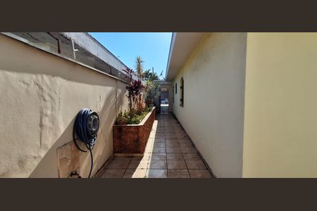 Casa à venda com 450m², 5 quartos e 4 vagas Casa à venda com 450m², 5 quartos e 4 vagasQuintal