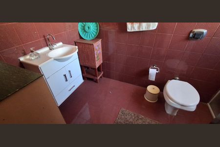 Casa à venda com 450m², 5 quartos e 4 vagas Casa à venda com 450m², 5 quartos e 4 vagasBanheiro Suíte 3