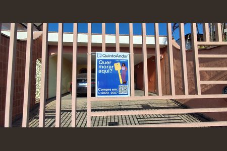 Casa à venda com 450m², 5 quartos e 4 vagas Casa à venda com 450m², 5 quartos e 4 vagasPlaquinha