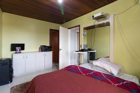 Casa à venda com 198m², 4 quartos e 2 vagasSuíte