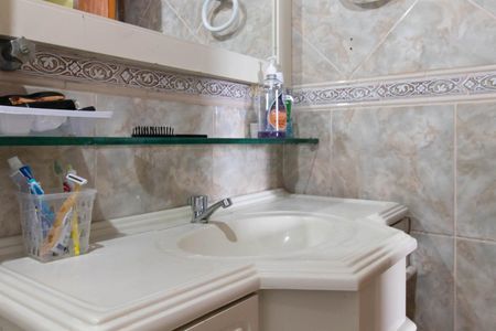 Casa à venda com 198m², 4 quartos e 2 vagasBanheiro da Suíte