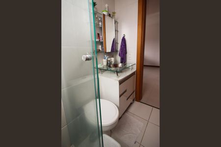 Apartamento à venda com 67m², 2 quartos e 1 vaga Apartamento à venda com 67m², 2 quartos e 1 vagaBanheiro