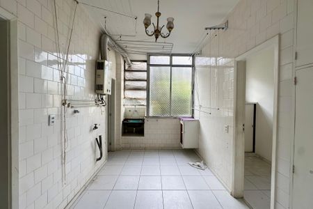 Apartamento à venda com 191m², 3 quartos e 1 vaga Apartamento à venda com 191m², 3 quartos e 1 vagaÁrea de Serviço