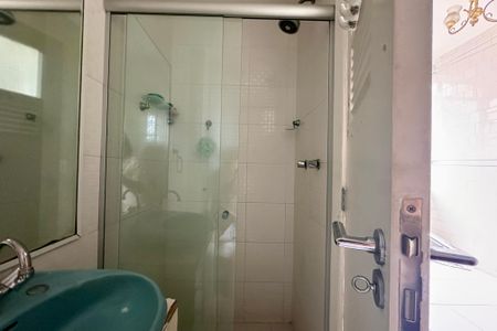 Apartamento à venda com 191m², 3 quartos e 1 vaga Apartamento à venda com 191m², 3 quartos e 1 vagaBanheiro de serviço