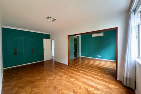 Apartamento à venda com 191m², 3 quartos e 1 vaga Apartamento à venda com 191m², 3 quartos e 1 vagaSuite 2