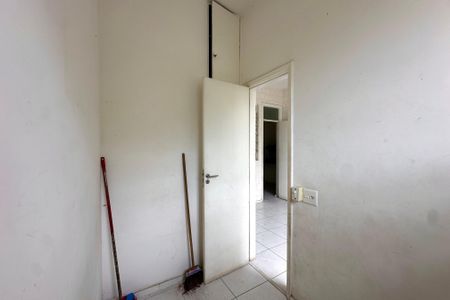 Apartamento à venda com 191m², 3 quartos e 1 vaga Apartamento à venda com 191m², 3 quartos e 1 vagaQuarto de Serviço