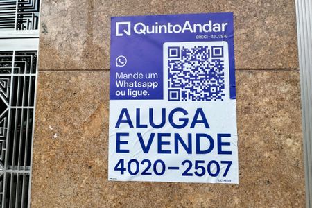 Apartamento à venda com 191m², 3 quartos e 1 vaga Apartamento à venda com 191m², 3 quartos e 1 vagaPlaquinha instalada