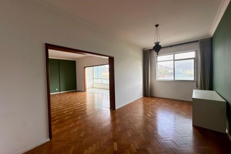 Apartamento à venda com 191m², 3 quartos e 1 vaga Apartamento à venda com 191m², 3 quartos e 1 vagaSala