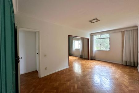 Apartamento à venda com 191m², 3 quartos e 1 vaga Apartamento à venda com 191m², 3 quartos e 1 vagaSuite 2