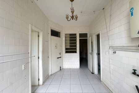 Apartamento à venda com 191m², 3 quartos e 1 vaga Apartamento à venda com 191m², 3 quartos e 1 vagaÁrea de Serviço