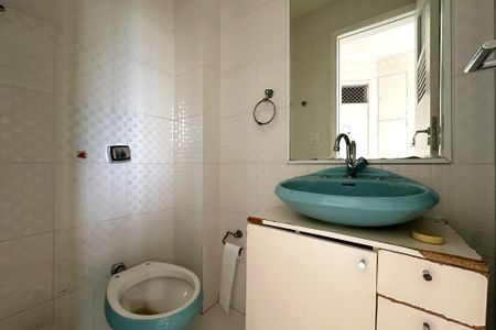 Apartamento à venda com 191m², 3 quartos e 1 vaga Apartamento à venda com 191m², 3 quartos e 1 vagaBanheiro de serviço