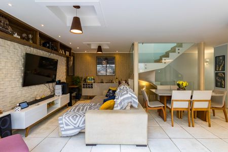 Sala de casa de condomínio à venda com 3 quartos, 242m² em Vila Andrade, São Paulo