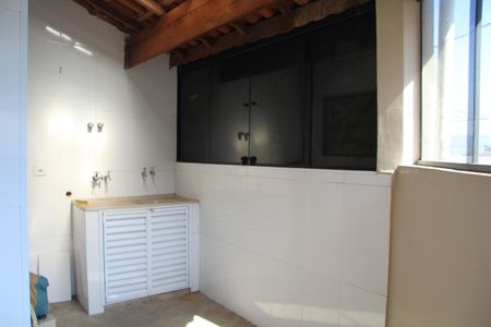 Casa à venda com 109m², 3 quartos e 2 vagasÁrea de Serviço