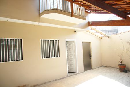 Casa à venda com 109m², 3 quartos e 2 vagasGaragem