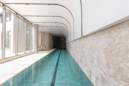 Apartamento à venda com 323m², 4 quartos e 4 vagasPiscina Coberta