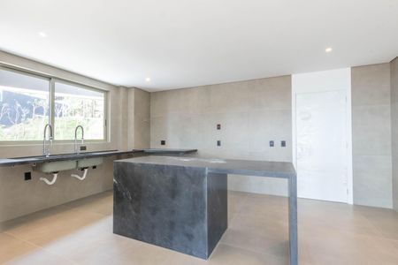 Apartamento à venda com 323m², 4 quartos e 4 vagasCozinha