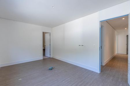 Apartamento à venda com 323m², 4 quartos e 4 vagasSuíte 4