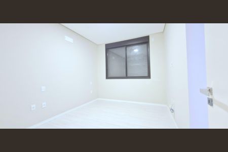 Casa de condomínio à venda com 242m², 4 quartos e 4 vagasSuíte 3