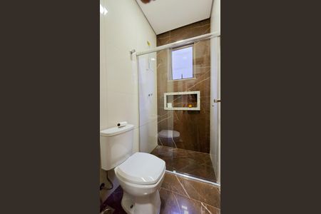 Casa à venda com 217m², 4 quartos e 3 vagasBanheiro da Suíte 2