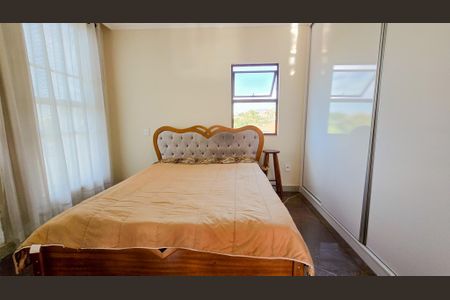 Casa à venda com 217m², 4 quartos e 3 vagasSuíte 1