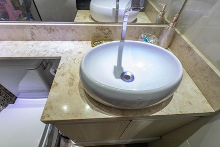 Apartamento à venda com 67m², 2 quartos e 1 vagaBanheiro da Suíte