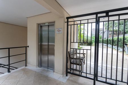 Apartamento à venda com 67m², 2 quartos e 1 vagaElevador de entrada