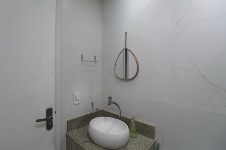 Apartamento para alugar com 70m², 2 quartos e 2 vagas Apartamento para alugar com 70m², 2 quartos e 2 vagasBanheiro 2