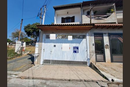 Casa para alugar com 217m², 5 quartos e 6 vagas Casa para alugar com 217m², 5 quartos e 6 vagasFachada