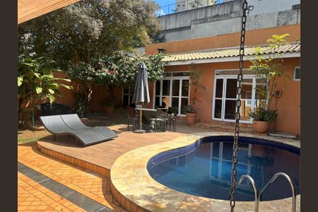 Casa à venda com 350m², 4 quartos e 4 vagas