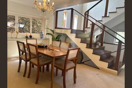 Casa à venda com 350m², 4 quartos e 4 vagas