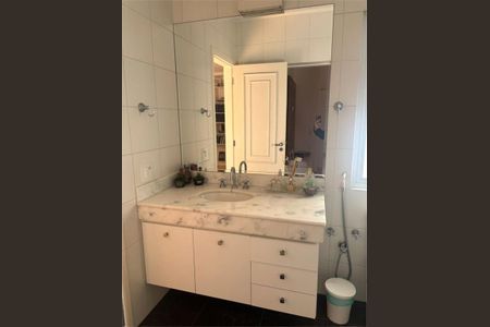 Casa à venda com 350m², 4 quartos e 4 vagas