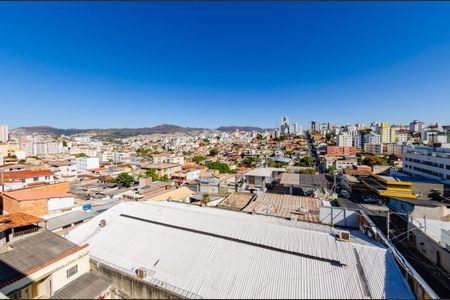 Apartamento à venda com 140m², 2 quartos e 2 vagas Apartamento à venda com 140m², 2 quartos e 2 vagasVista