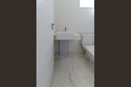 Apartamento à venda com 140m², 2 quartos e 2 vagas Apartamento à venda com 140m², 2 quartos e 2 vagasBanheiro social